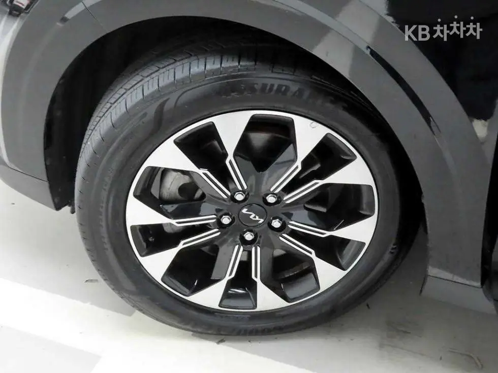 Kia Carnival 4th generationG3.5 GDI 7-seater Noblesse - 19