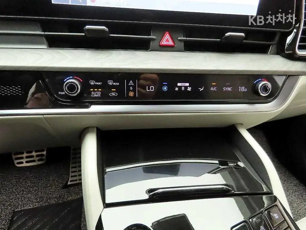 Kia The All New SportageG1.6 T-GDI AWD Signature Gravity - 16