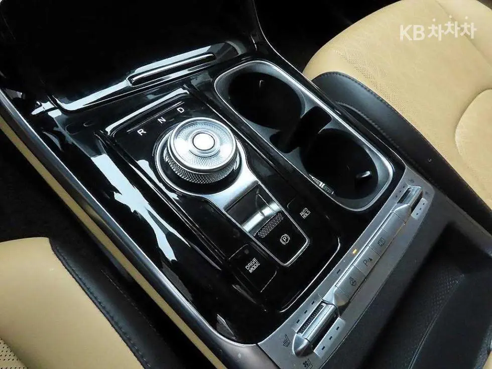 Kia Carnival 4th generationG3.5 GDI 9-seater Noblesse - 10