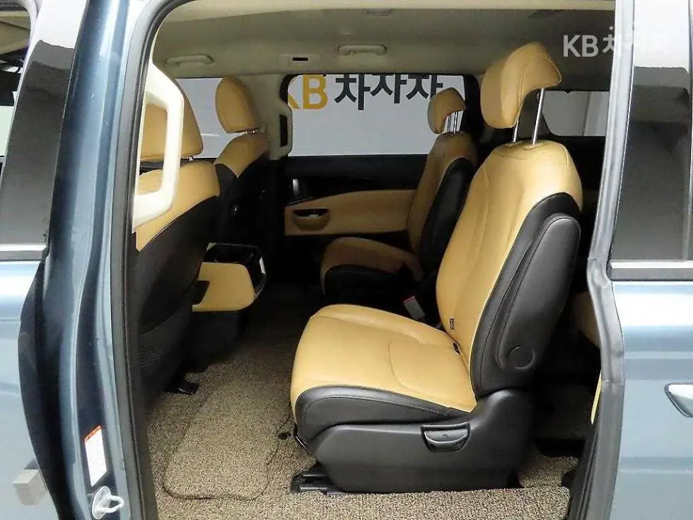 Kia Carnival 4th generationG3.5 GDI 9-seater Noblesse - 14
