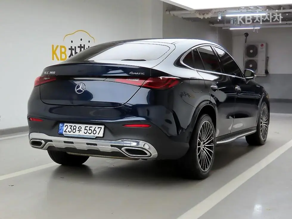 Mercedes-Benz GLC(X254) GLC300 4Matic Coupe Standard - 4
