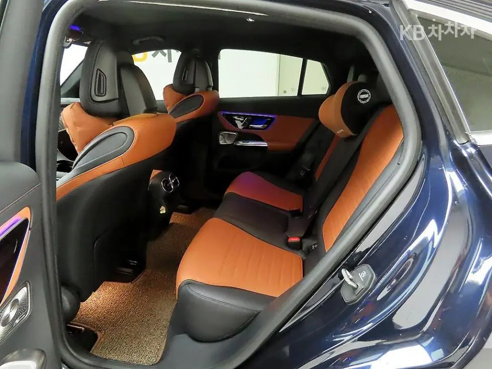 Mercedes-Benz GLC(X254) GLC300 4Matic Coupe Standard - 13