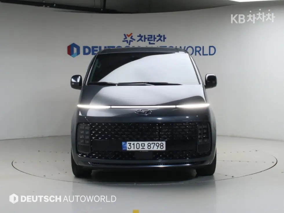 Hyundai Staria Lounge2.2 Lounge 9 Inspiration - 3