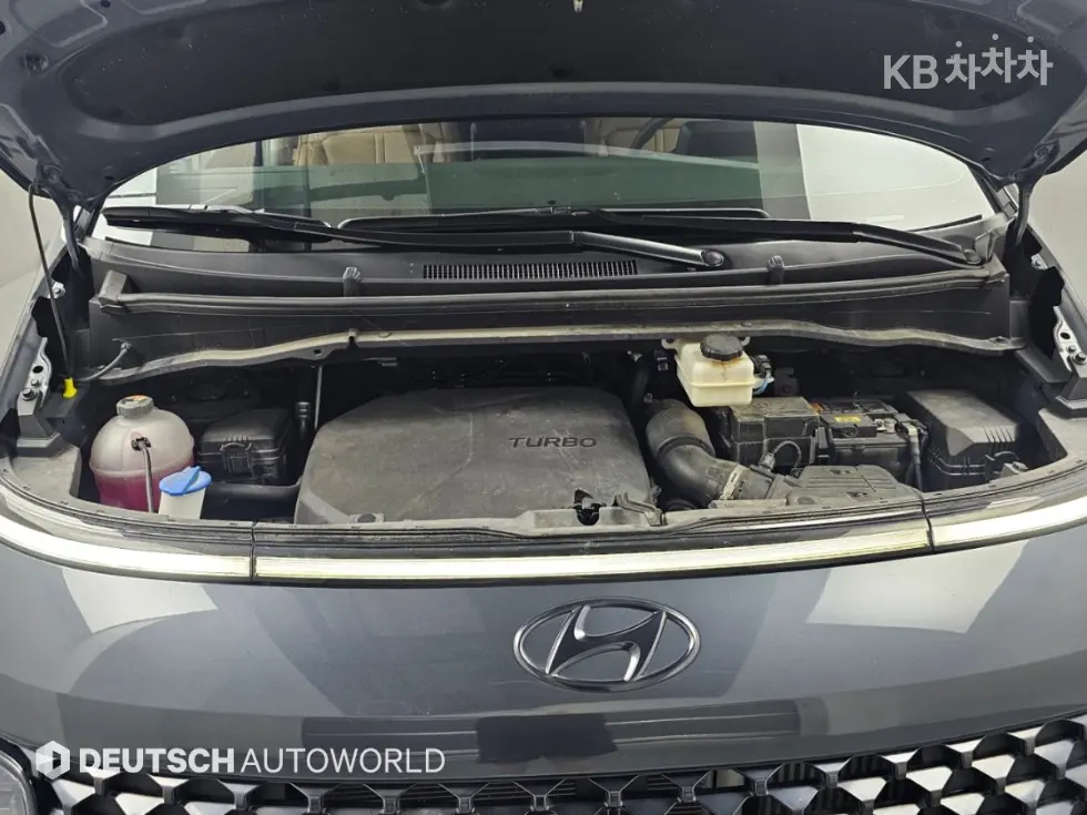 Hyundai Staria Lounge2.2 Lounge 9 Inspiration - 6