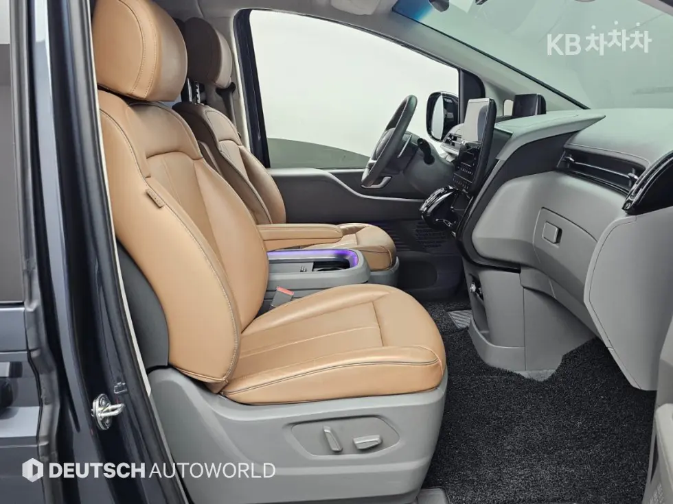 Hyundai Staria Lounge2.2 Lounge 9 Inspiration - 10