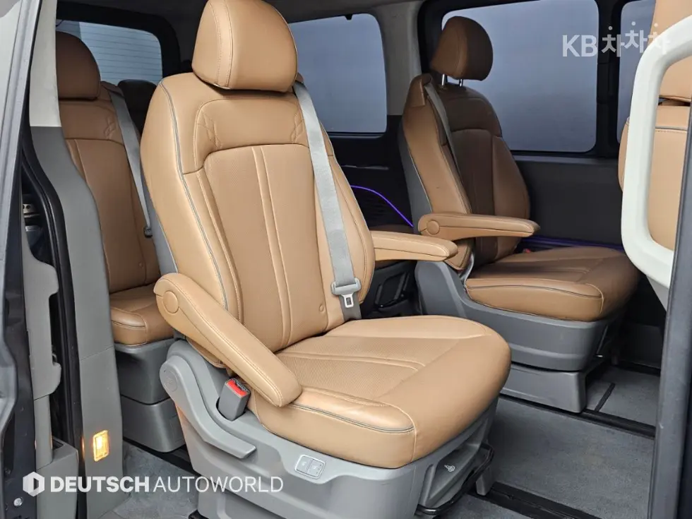 Hyundai Staria Lounge2.2 Lounge 9 Inspiration - 12