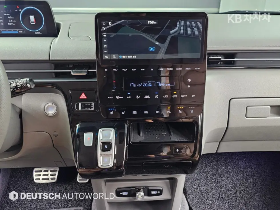 Hyundai Staria Lounge2.2 Lounge 9 Inspiration - 14