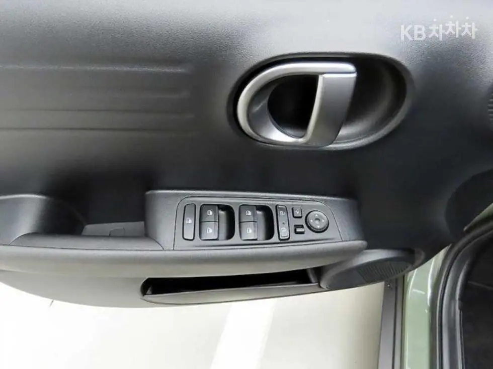 Hyundai Casper1.0 Gasoline 디 에센셜 - 11