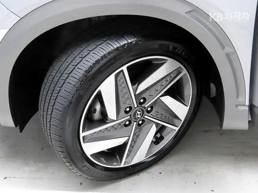 Hyundai NexoPremium - 19