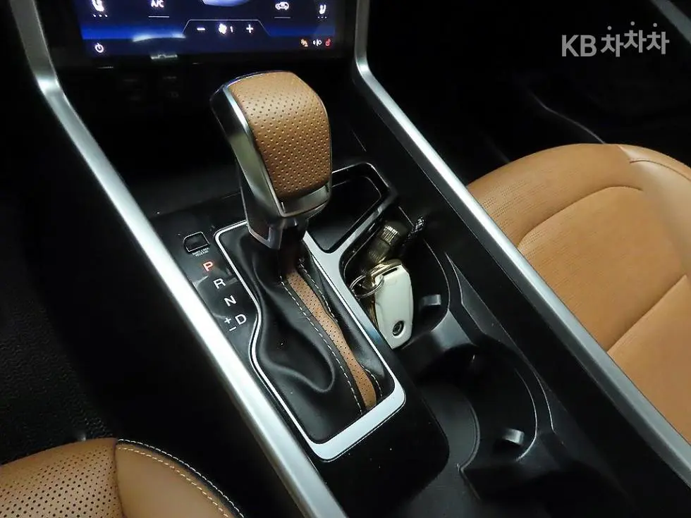 KG Mobility Torres(J100)1.5 GDI Turbo T7 - 10