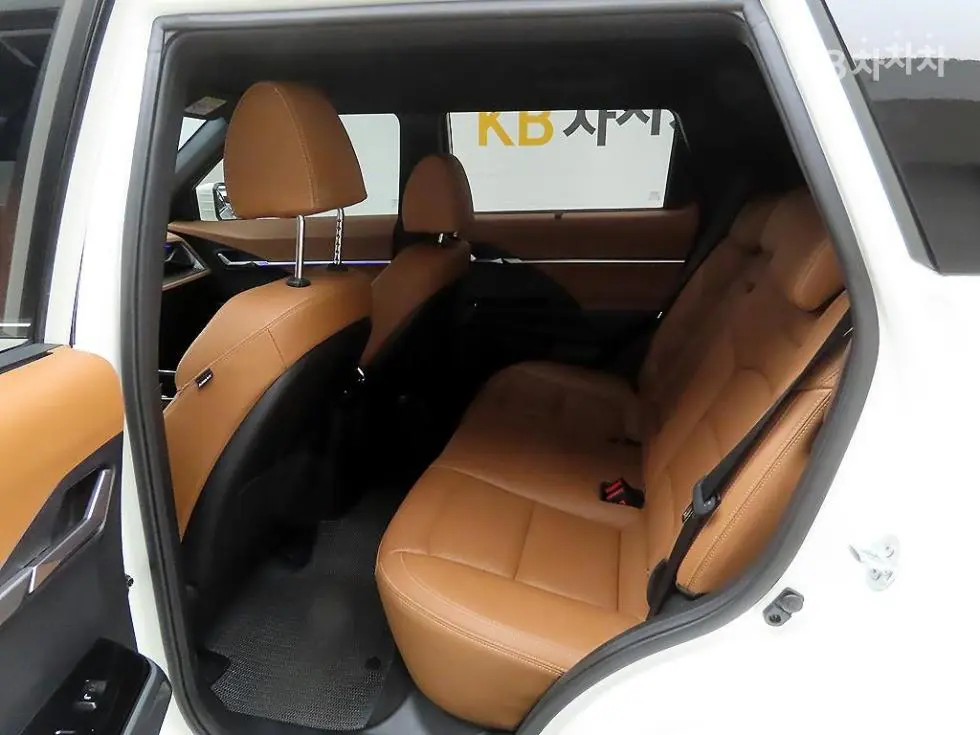 KG Mobility Torres(J100)1.5 GDI Turbo T7 - 14