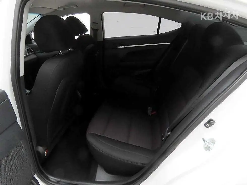Hyundai The New Avante (Elantra) ADSmartstream G1.6 SmartChoice - 14
