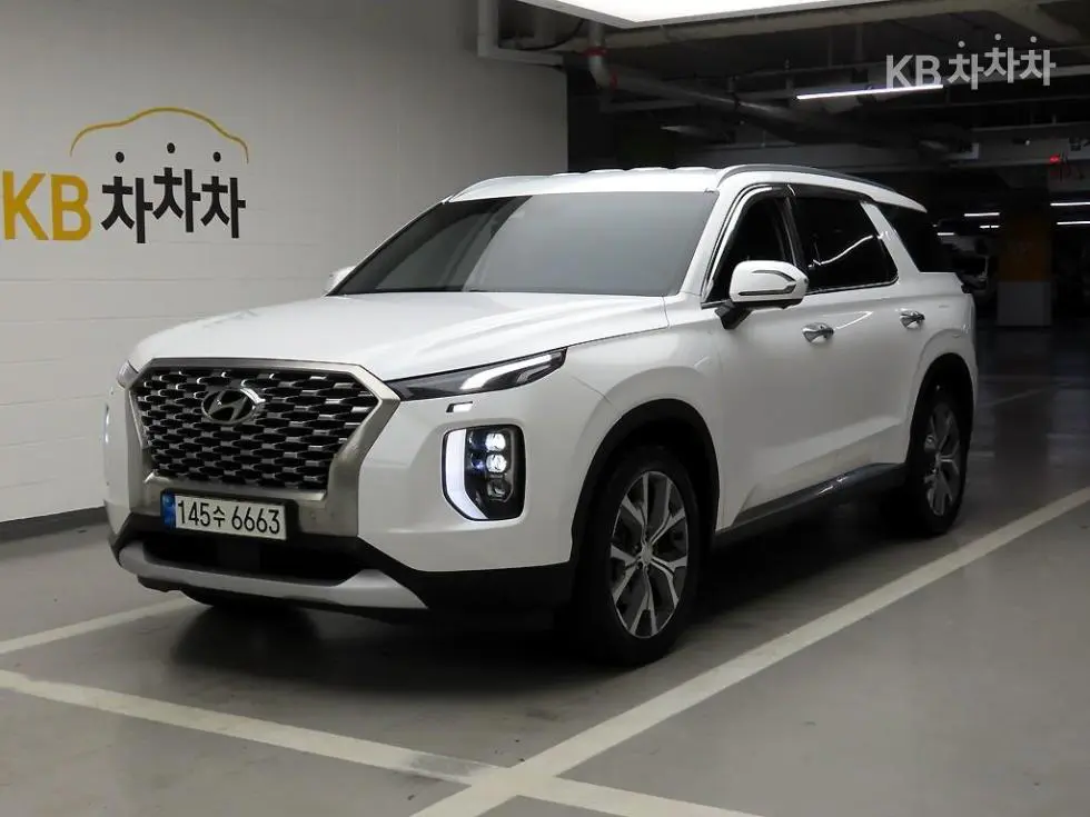 Hyundai Palisade 2.2 Diesel 7-seater Prestige - Image 1