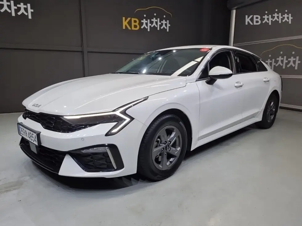 Киа The New K5 3-то поколение 2.0 LPG Рент-а-кар Тренди - Image 1