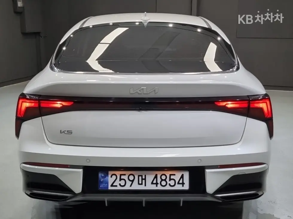 Киа The New K5 3-то поколение2.0 LPG Рент-а-кар Тренди - 3