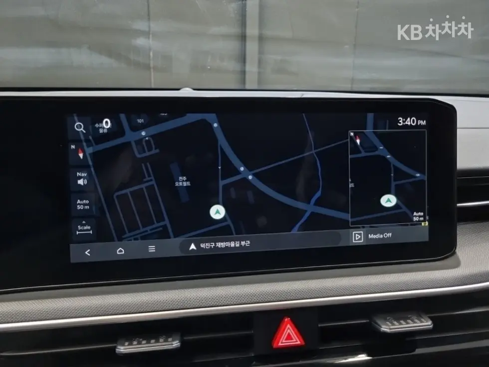 Киа The New K5 3-то поколение2.0 LPG Рент-а-кар Тренди - 12