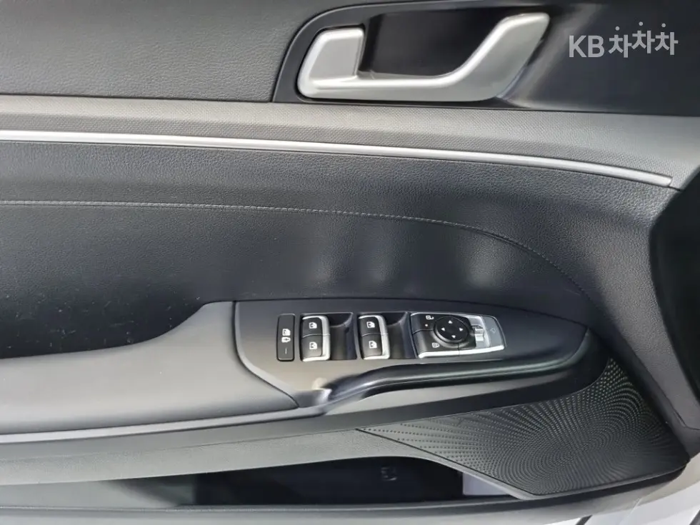 Киа The New K5 3-то поколение2.0 LPG Рент-а-кар Тренди - 18