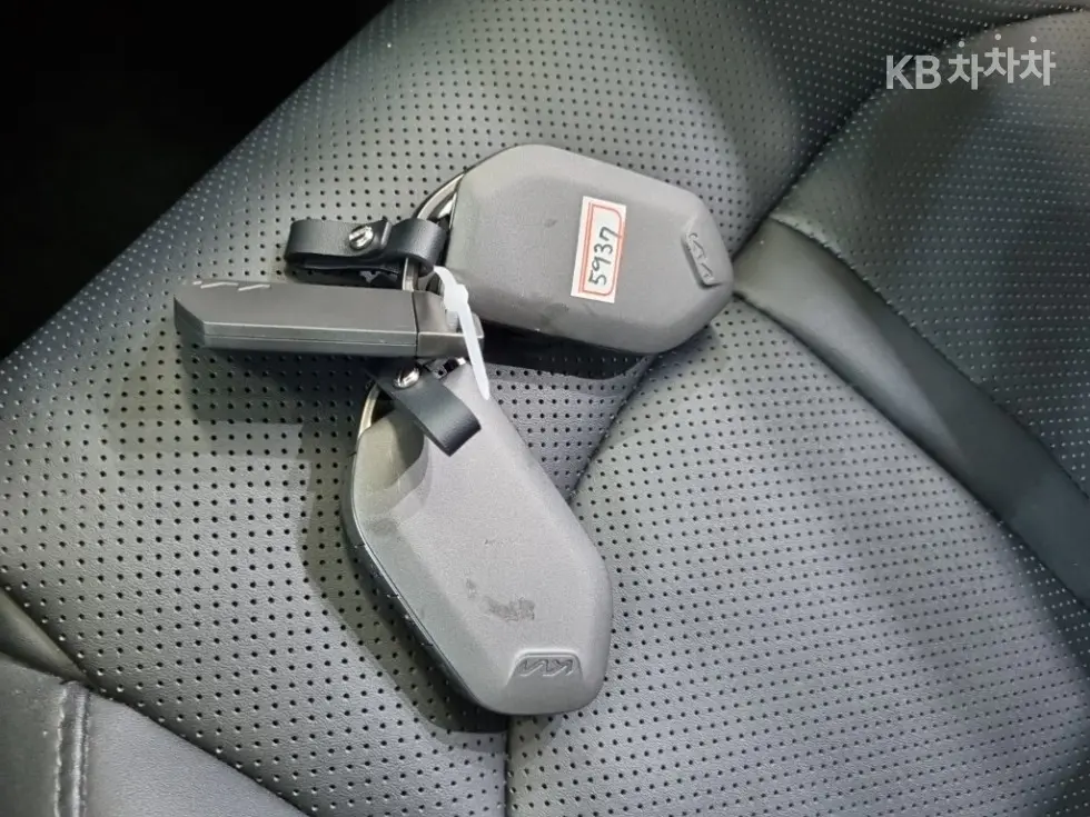 Киа The New K5 3-то поколение2.0 LPG Рент-а-кар Тренди - 22