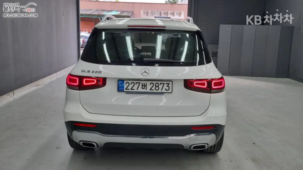 Mercedes-Benz GLB(X247)GLB 220 - 4