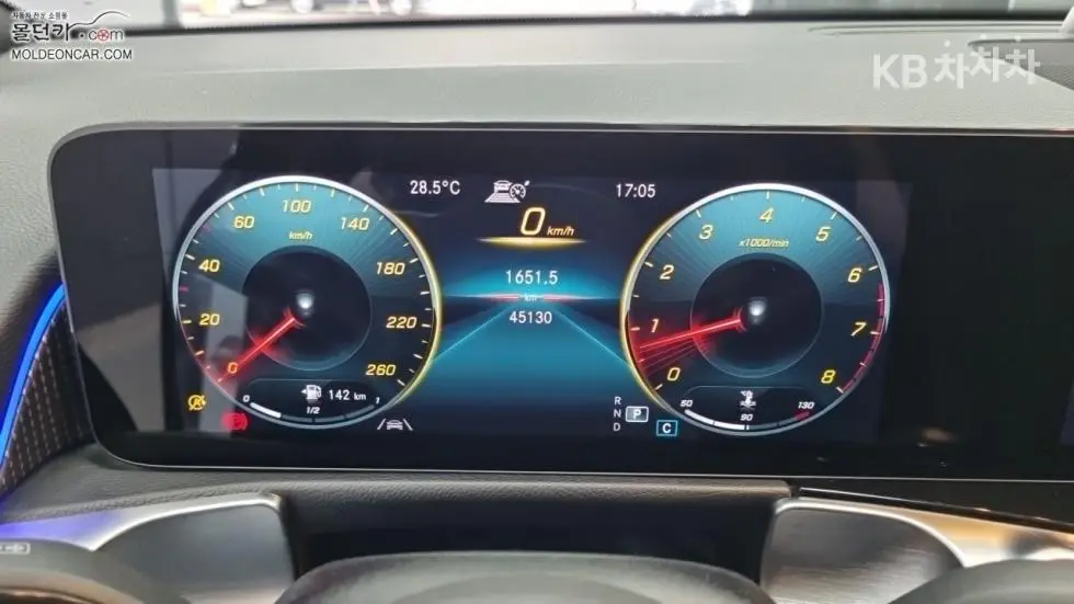 Mercedes-Benz GLB(X247)GLB 220 - 5