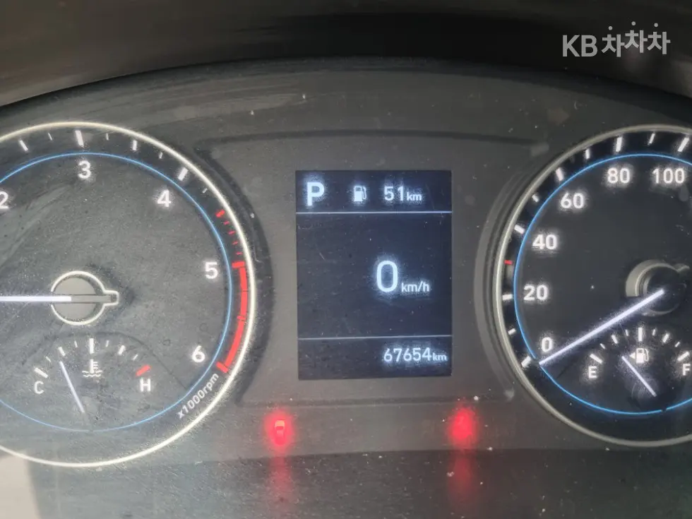 Hyundai Porter 2Extra Long Double Cab CRDi Premium - 25