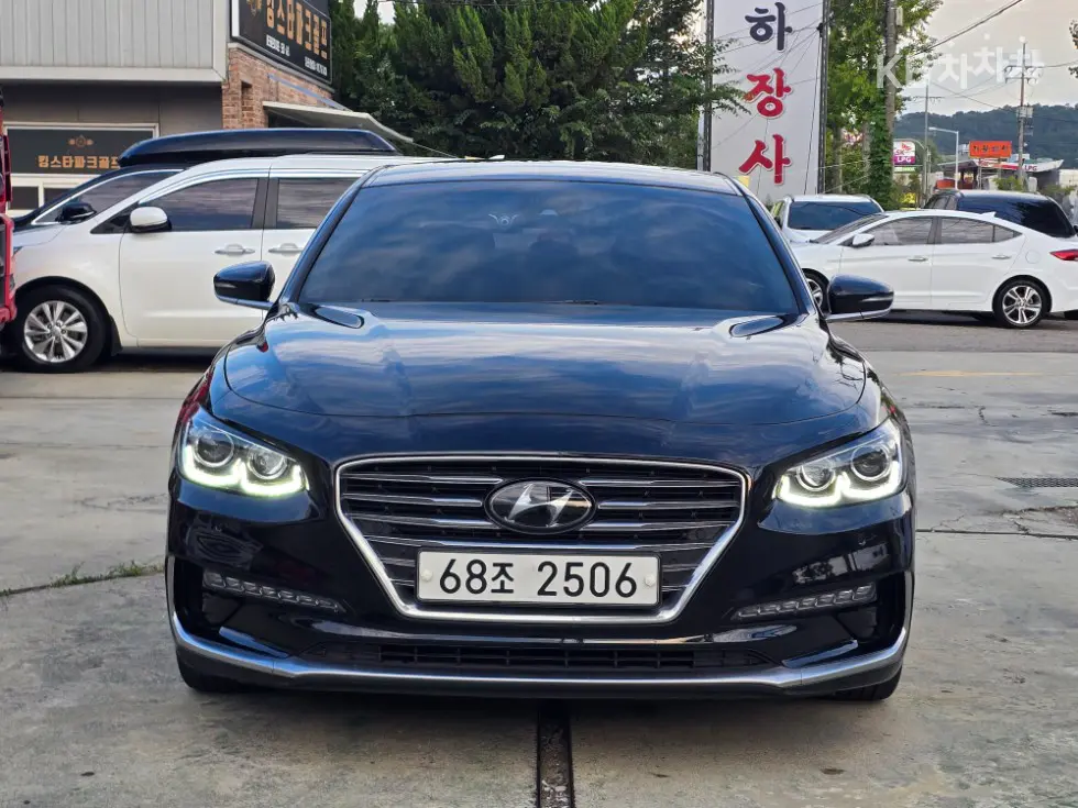 Хюндай GrandeurIG2.4 Premium Стандартен - 3