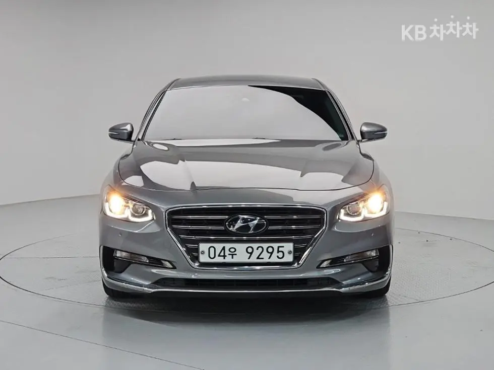 Хюндай GrandeurIG2.4 Premium Стандартен - 2