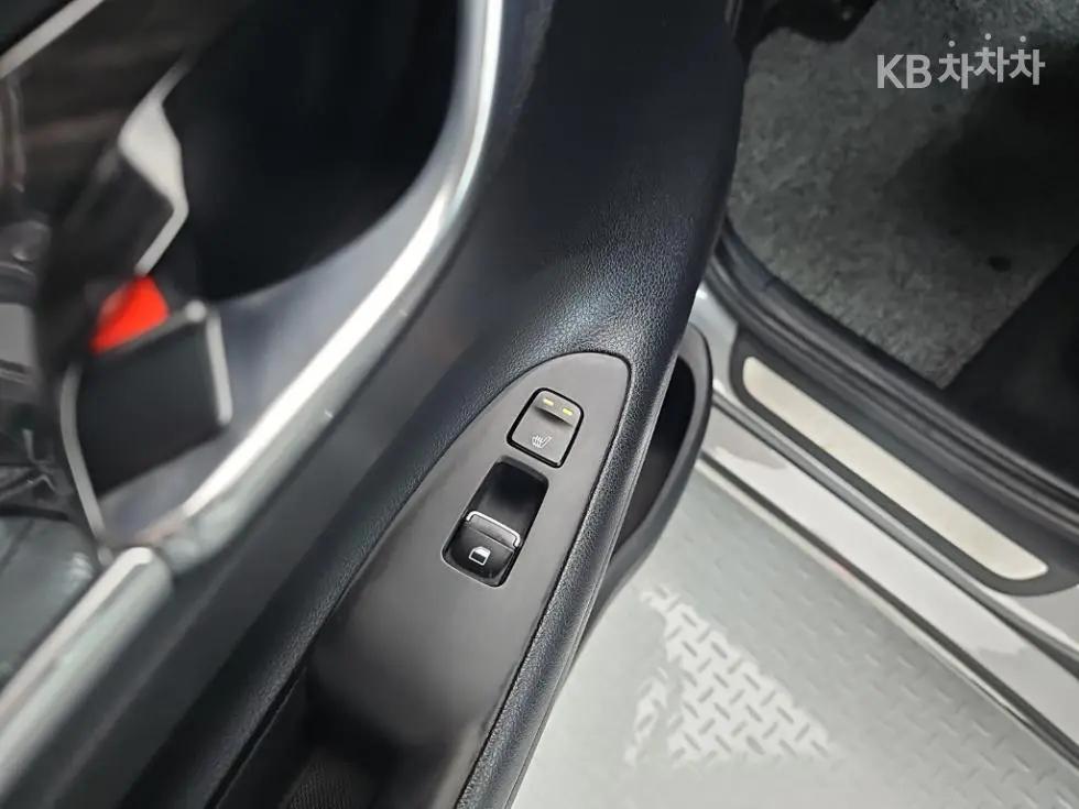Хюндай GrandeurIG2.4 Premium Стандартен - 13