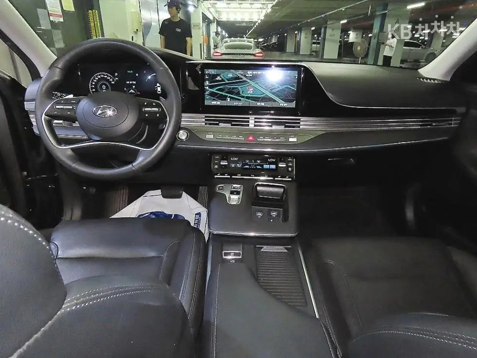 Хюндай The New Grandeur2.5 Le Blanc - 10