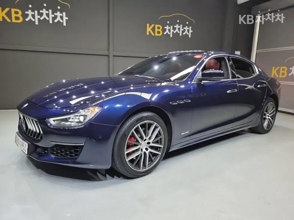Maserati Нов Ghibli 3.0 GranLusso - Image 1