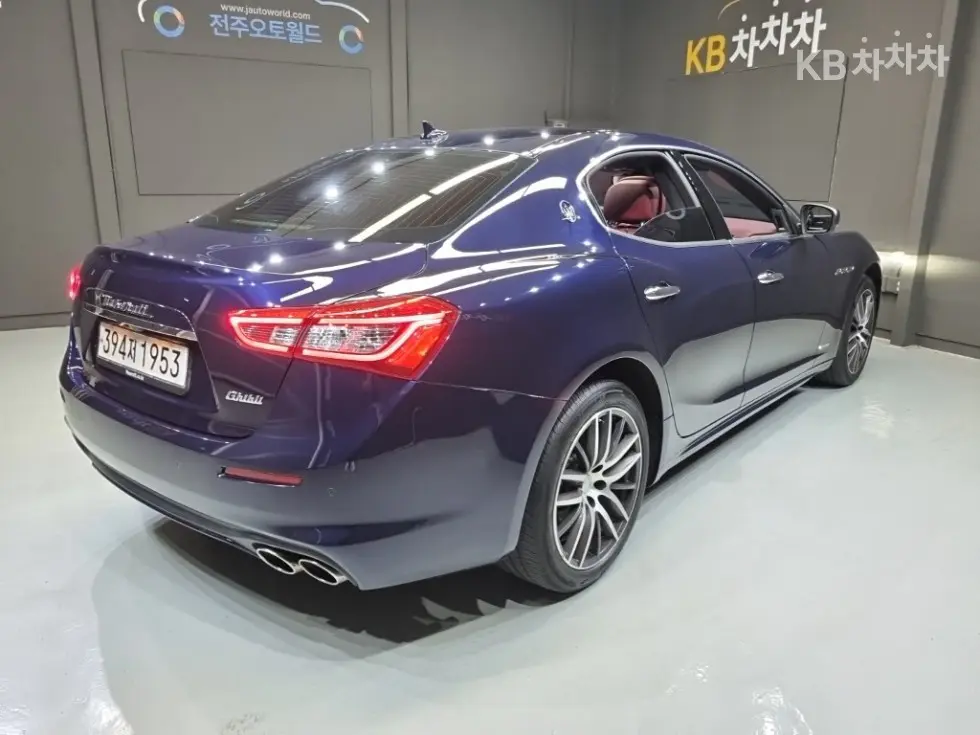 Maserati Нов Ghibli3.0 GranLusso - 6