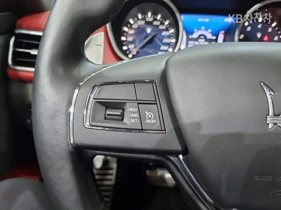Maserati Нов Ghibli3.0 GranLusso - 15