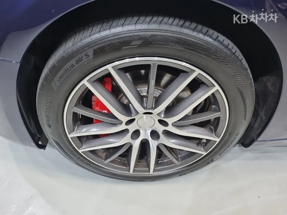 Maserati Нов Ghibli3.0 GranLusso - 30