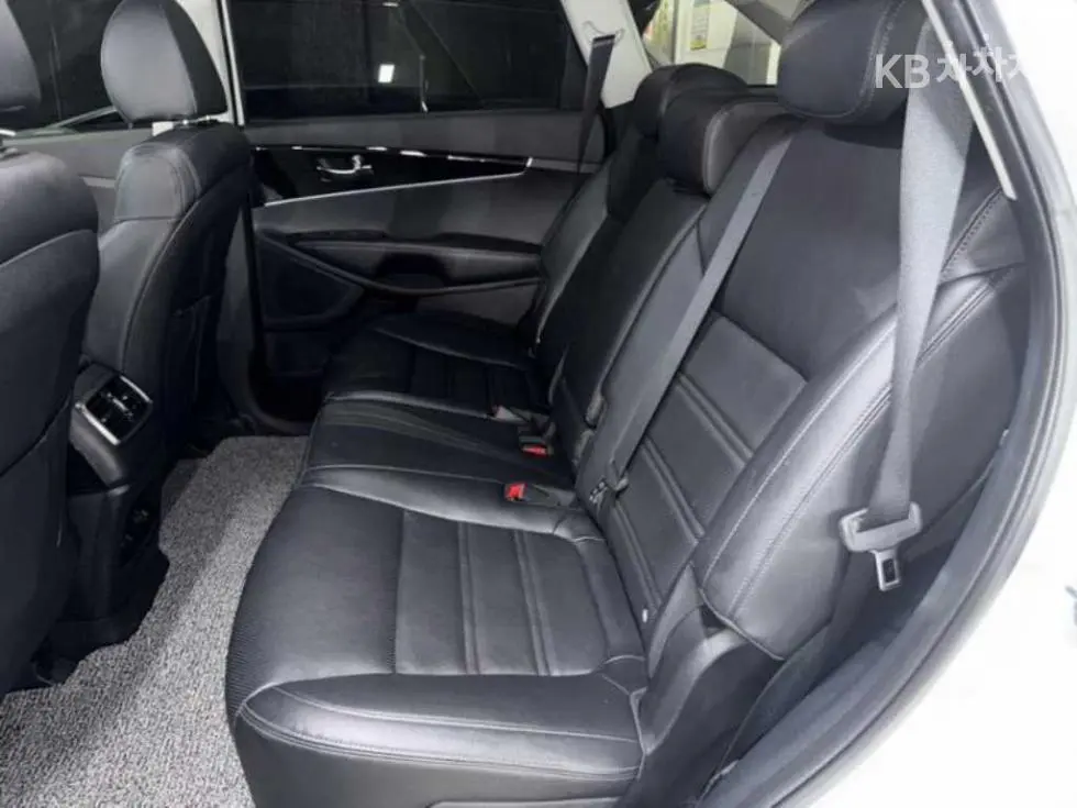 Киа The New Sorento2.0 Дизел 2WD Master - 7