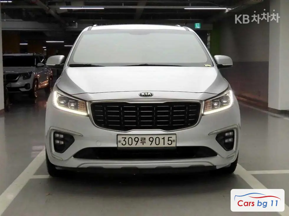 Kia The New Carnival 9-seater 3.3 Gasoline Noblesse Special (special feature/edition) - Image 1