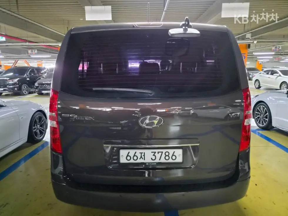 Хюндай The New Grand StarexUrban 9-местен Premium - 5