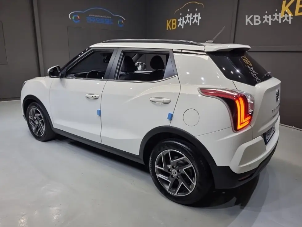 КейДжи Мобилити Very New (фацелит/обновяване) ТиволиБензин V3 2WD Стандартен - 4
