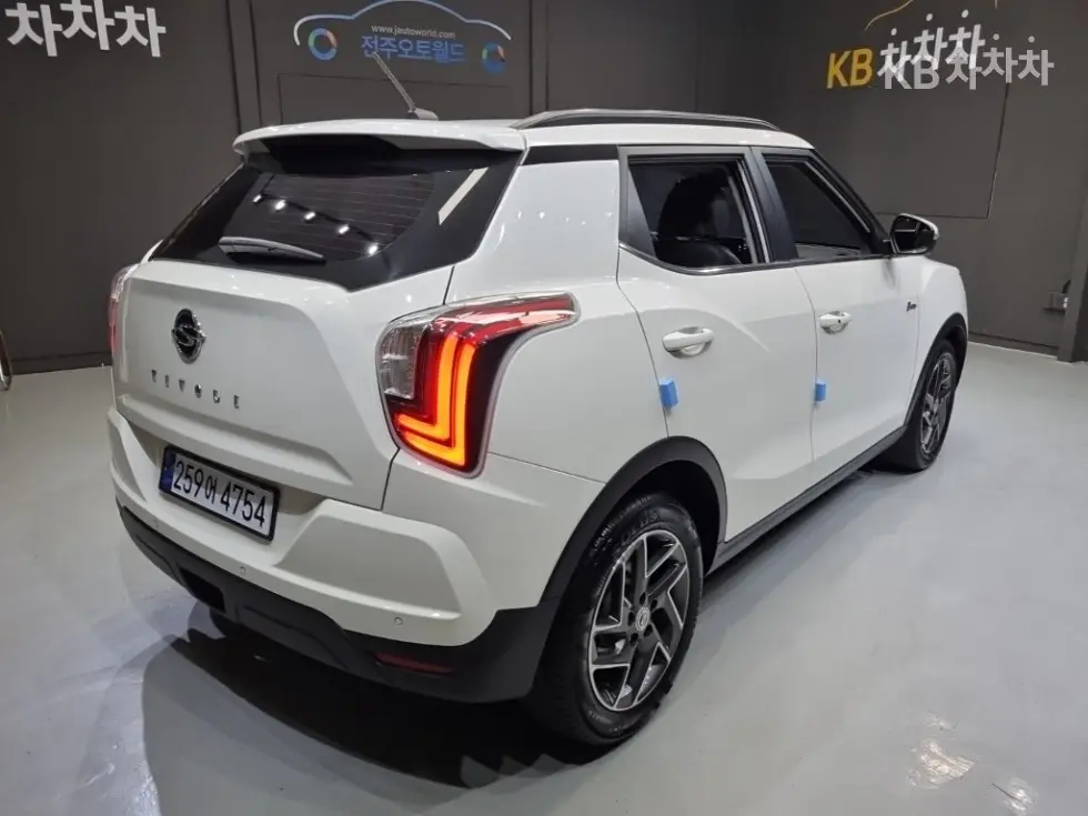 КейДжи Мобилити Very New (фацелит/обновяване) ТиволиБензин V3 2WD Стандартен - 6