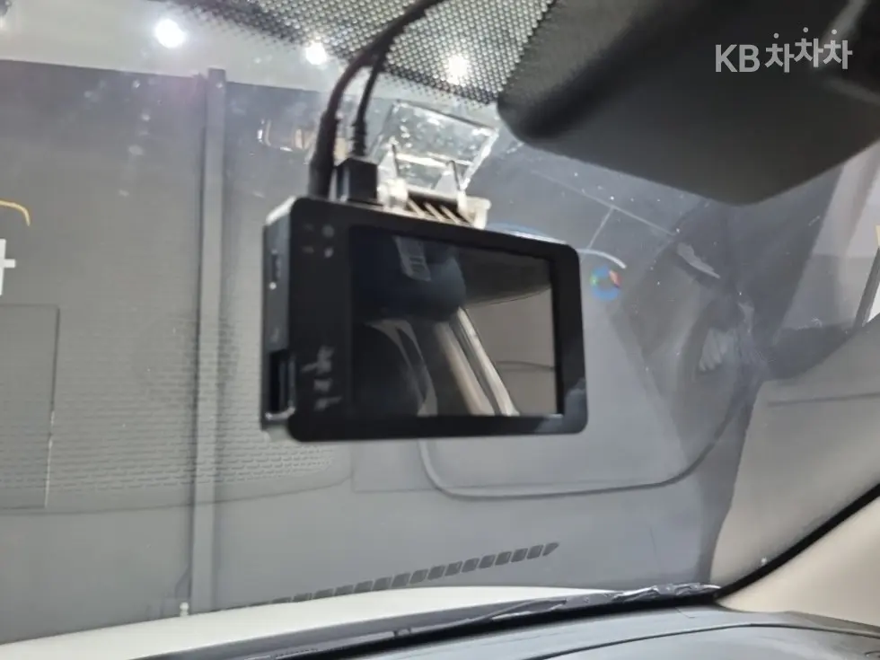 КейДжи Мобилити Very New (фацелит/обновяване) ТиволиБензин V3 2WD Стандартен - 20