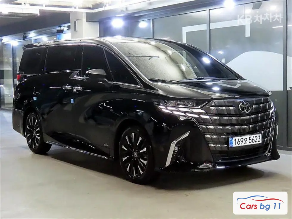 Toyota ALPHARD(AH30)2.5 HEV AWD Стандартен