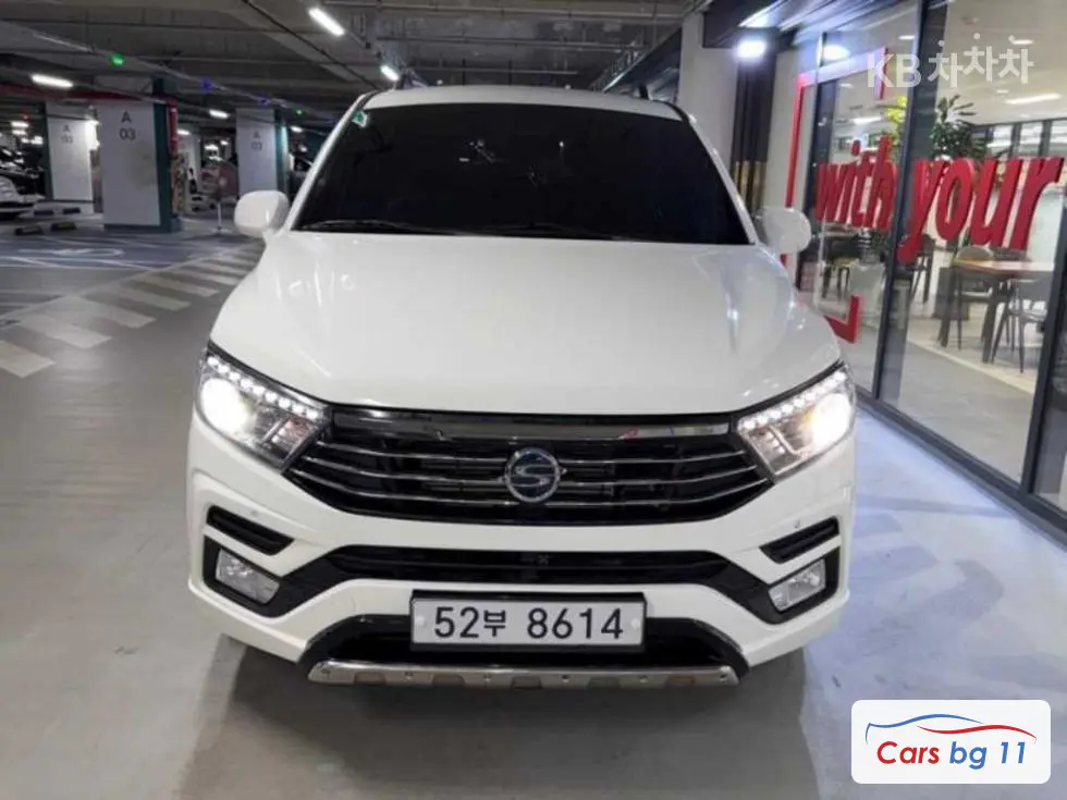 КейДжи Мобилити Korando 투리스모9-местен 4x4 Outdoor Edition