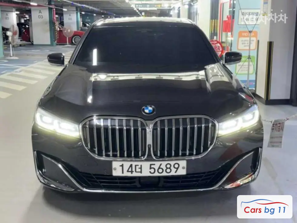 BMW 7 Series (G11)740Li xDrive M Sport