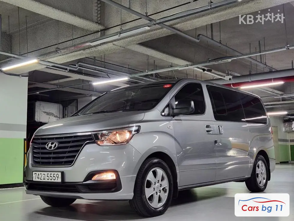 Hyundai The New Grand StarexWagon 12-seater Smart