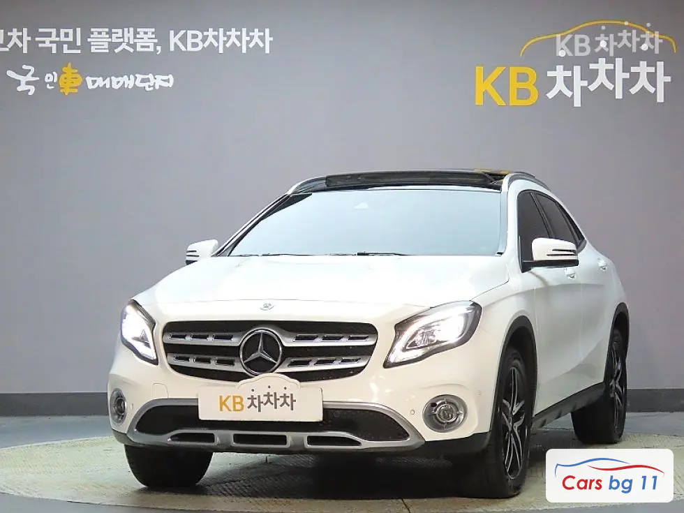 Mercedes-Benz GLA X156GLA220 Premium