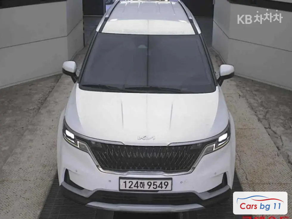 Kia Carnival 4th generationD2.2 9-seater Prestige