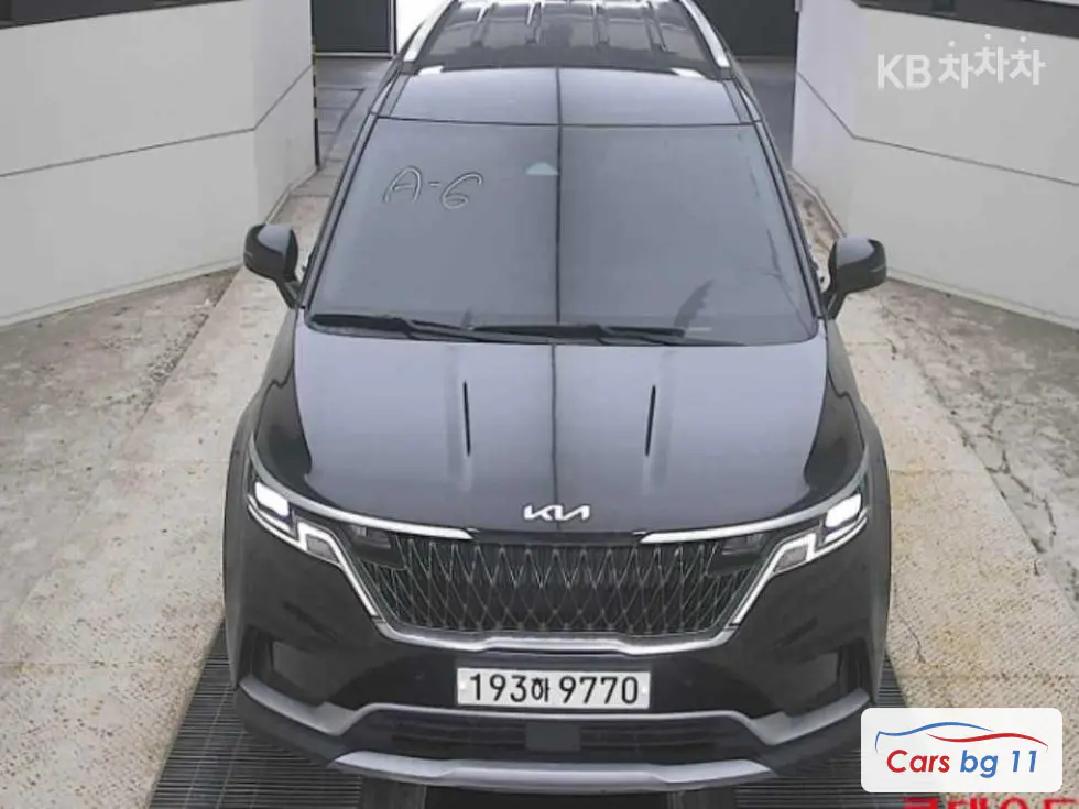 Kia Carnival 4th generationD2.2 9-seater Prestige
