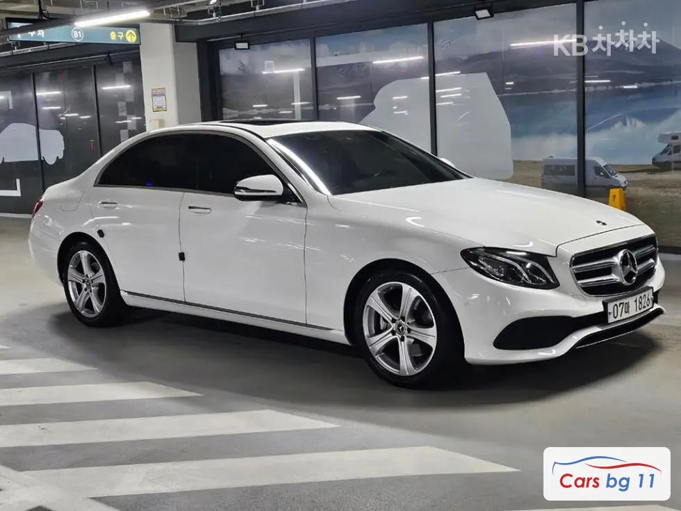 Mercedes-Benz E-Class (W213) E200 Avantgarde