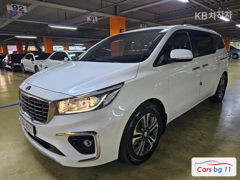 Kia The New Carnival9-seater 2.2 Diesel Luxury