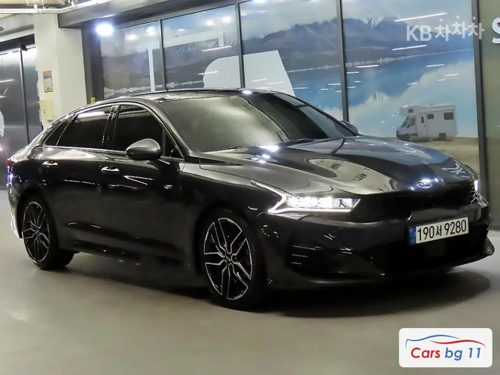 Киа K5 3-то поколение1.6 Бензин Турбо Signature