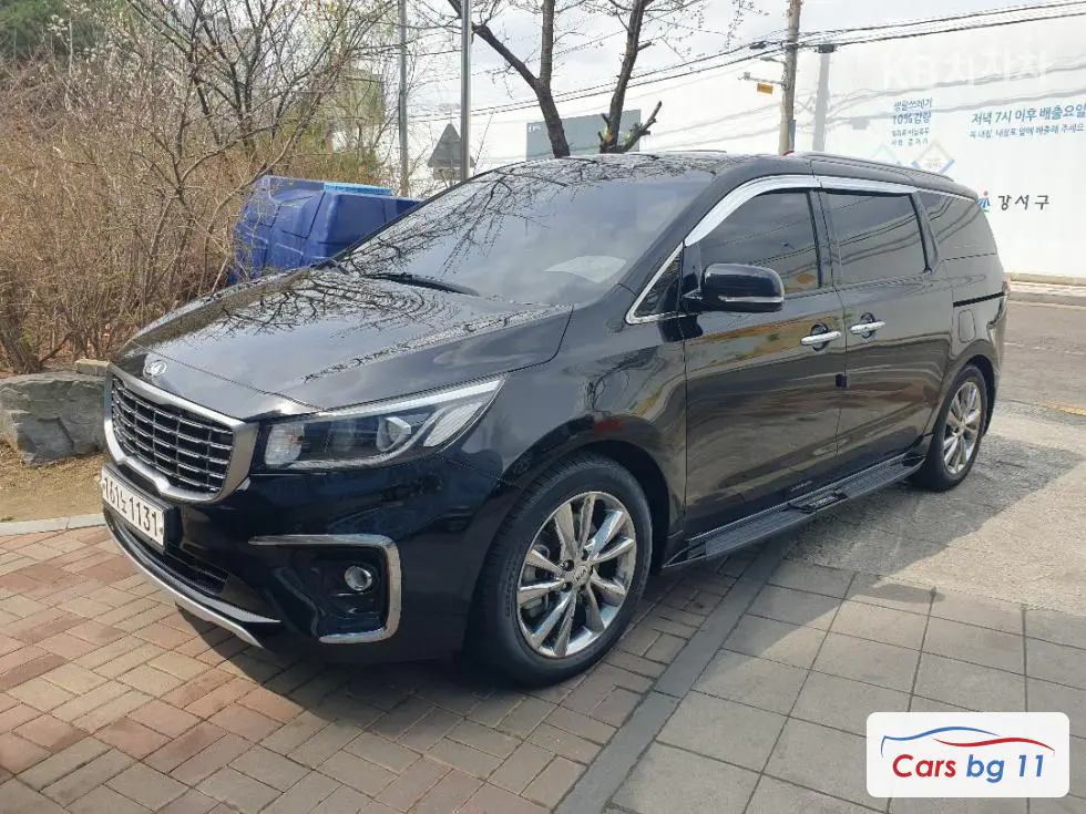Kia The New Carnival9-seater 2.2 Diesel Prestige